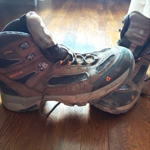 Vasque leather hiking boots sz 13